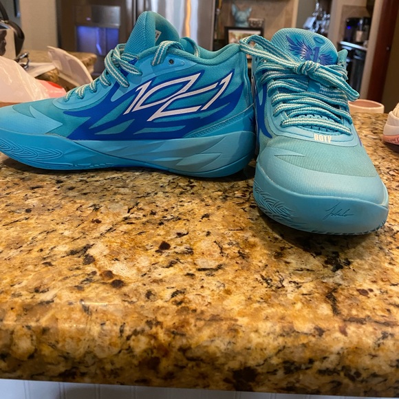 Puma Lamelo Ball Youth MB.02 (ROTY) Basketball shoes. - Picture 4 of 6